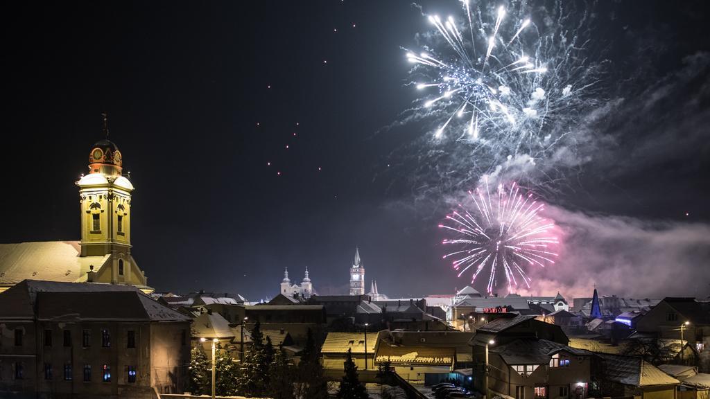 Tower View Apartment Baia Mare Buitenkant foto